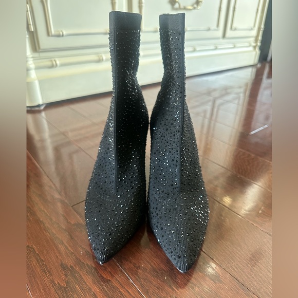 Black Boots - Picture 3 of 6